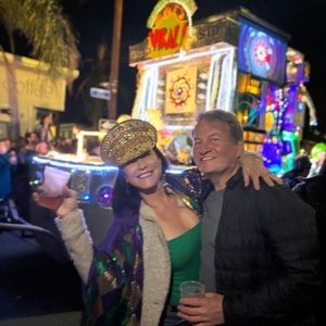 Meet your Posher, Dee dee